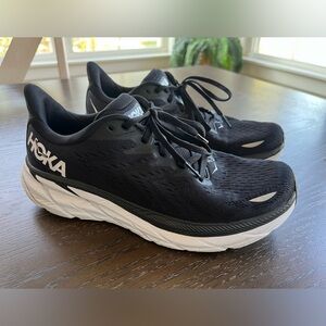 Size 10B - Hoka One Women Black Clifton 8 Sports Running Sneakers Shoes